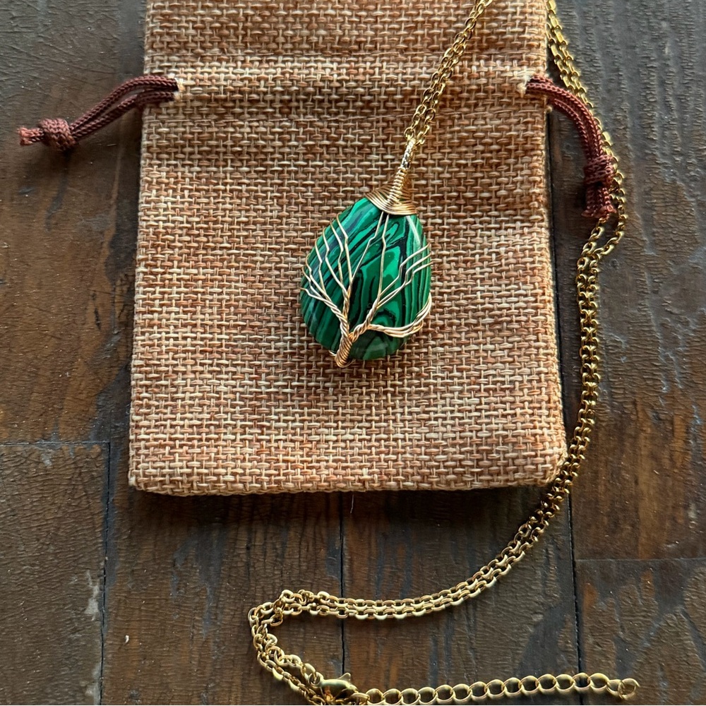 Brand New Wire-Wrapped Imitation Malachite Drop Necklace Crystal Drop Necklace